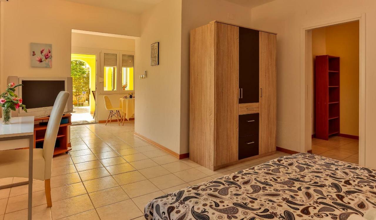 Apartments Dora Victoria Dream Medulin Exterior photo