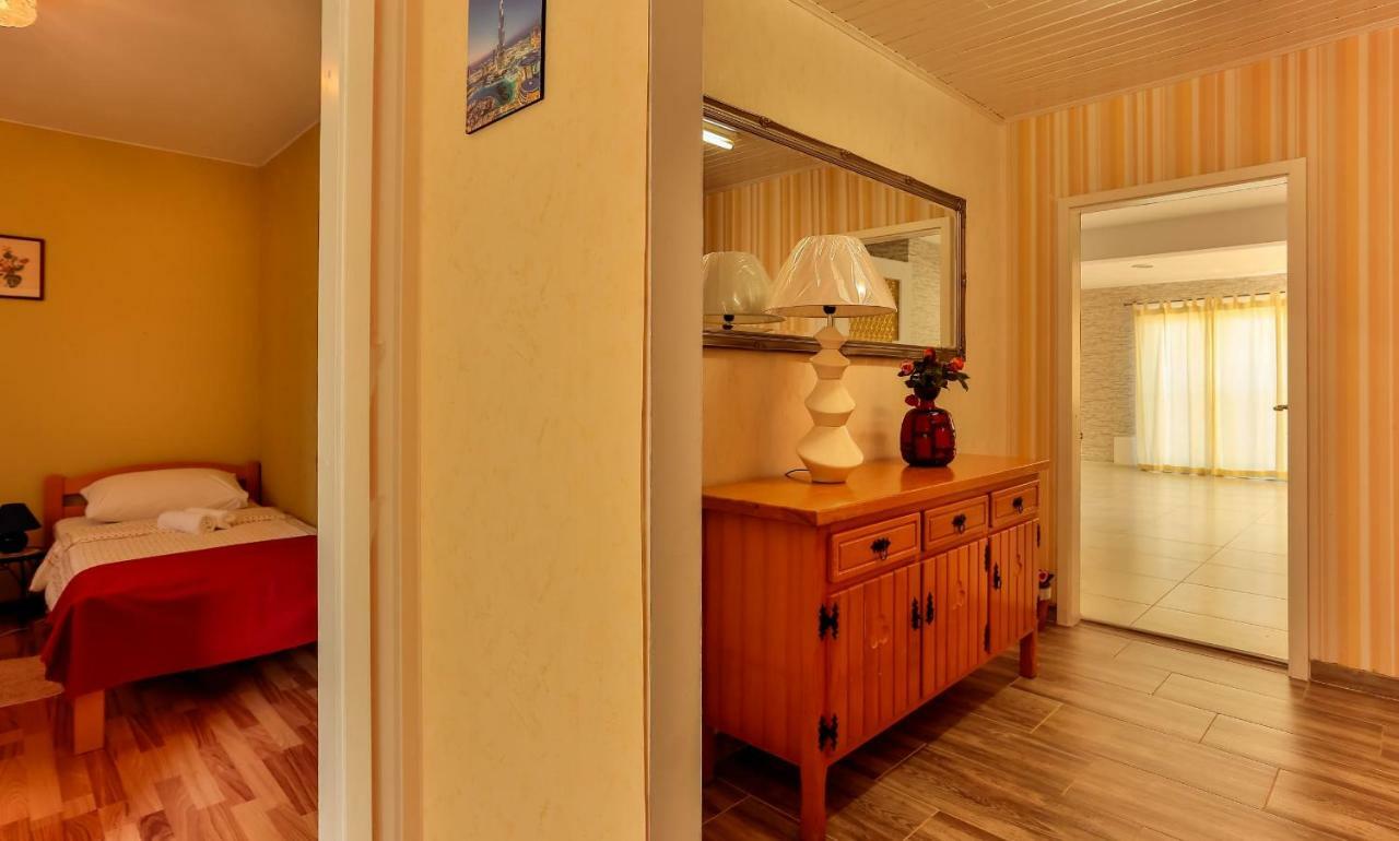 Apartments Dora Victoria Dream Medulin Exterior photo
