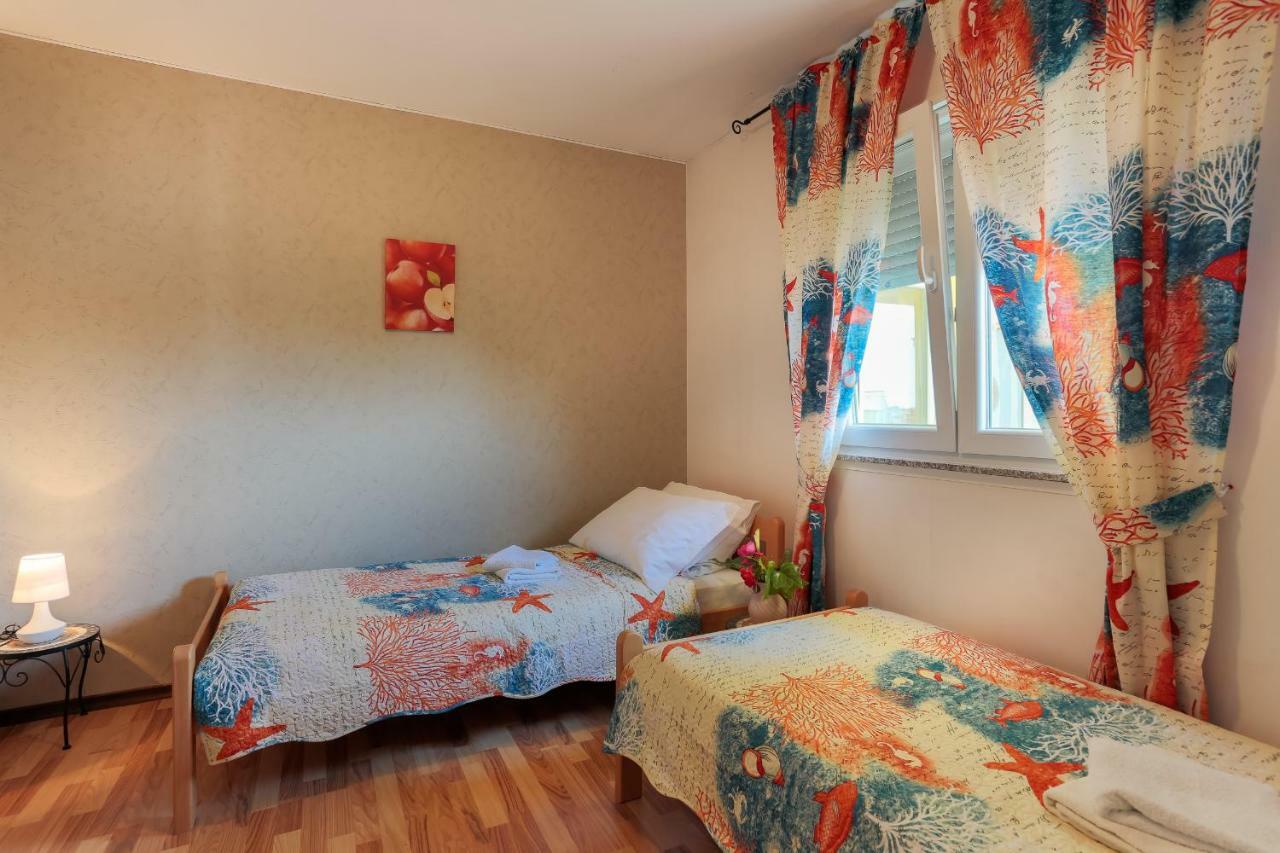 Apartments Dora Victoria Dream Medulin Exterior photo